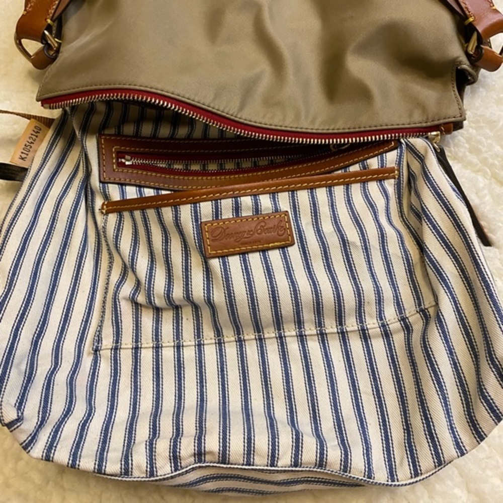 Dooney Bourke Pocket Sac Shoulder Bag - Picture 10 of 11